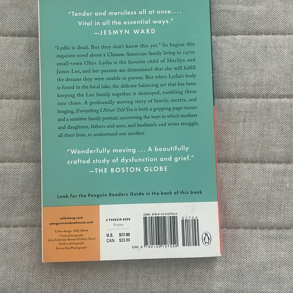 4 popular books - Picture 5 of 9